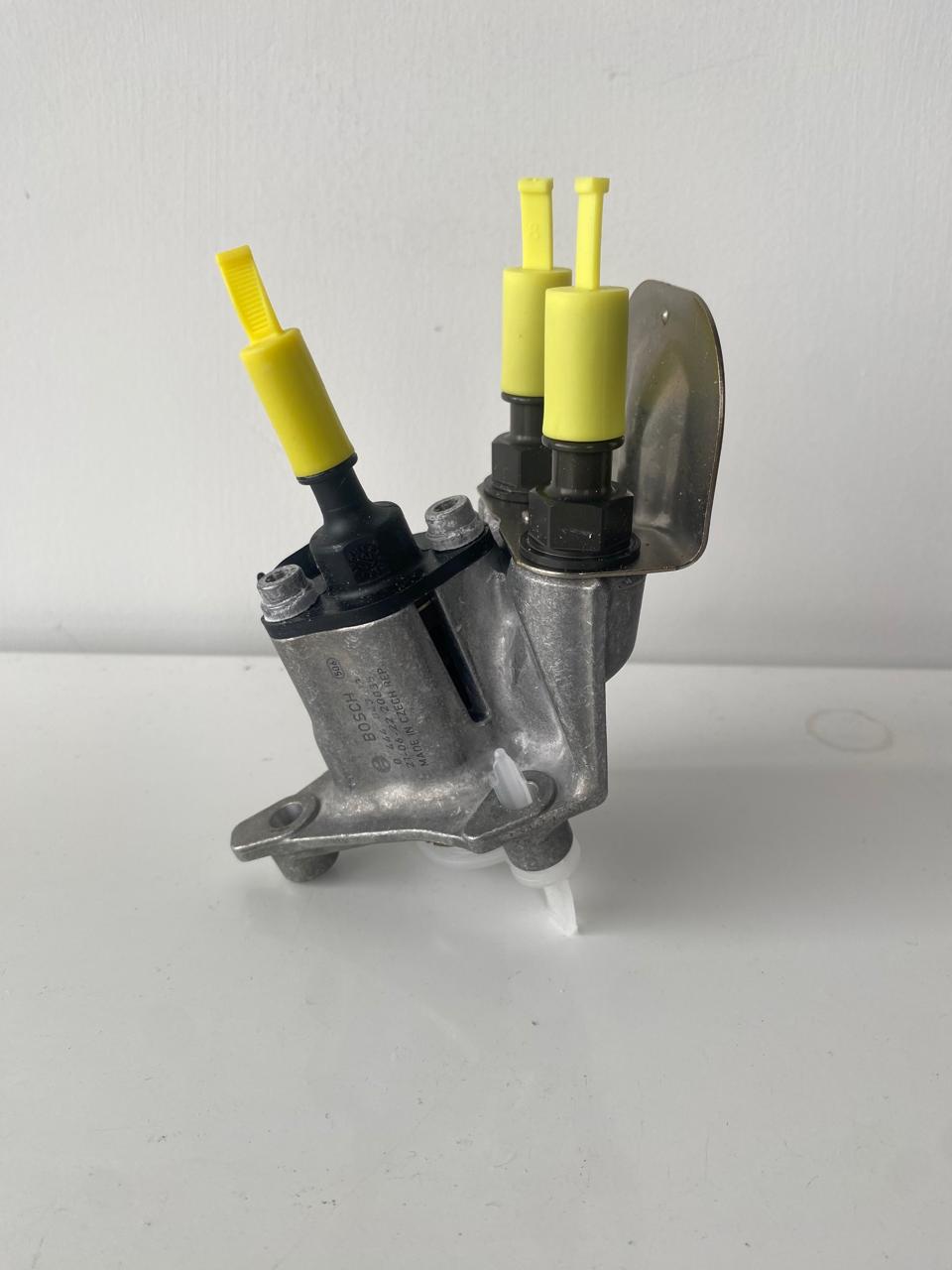 0444043135 kit  Inyector para Hino con base refrigeracion